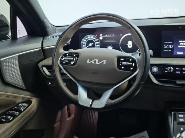 Kia K8 2.5 Gasoline Noblesse The Essential Light 10