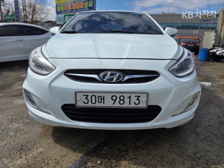 Hyundai Accent New 1.4 VVT Premium