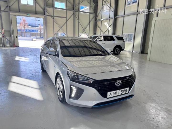 Hyundai IONIQ N 4