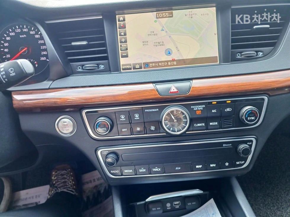 2017 - kia k7