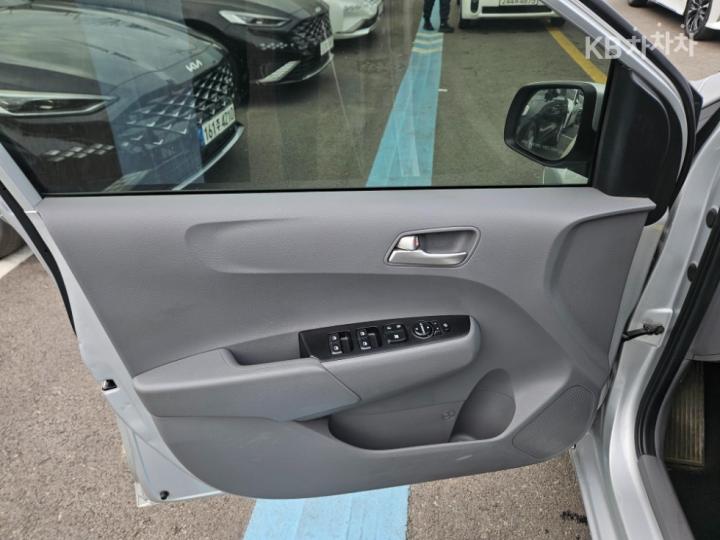 Kia Morning Urban JA 1.0 Gasoline Prestige 9