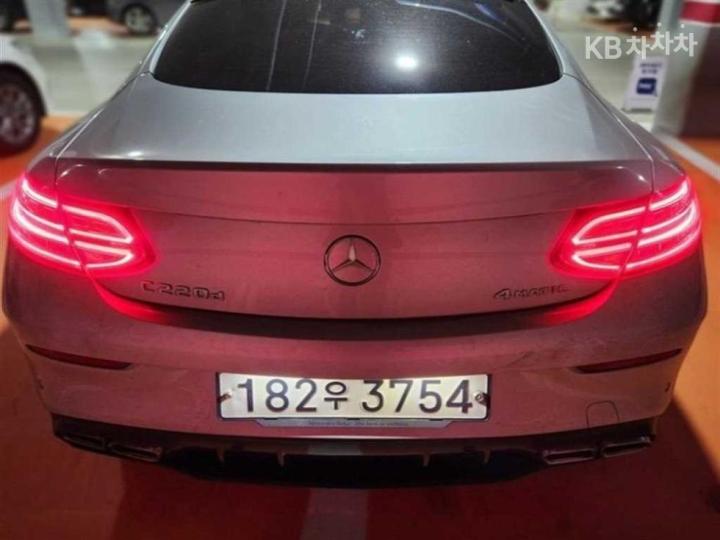 Mercedes-Benz C-Class C220 d 4Matic Coupe W205 4