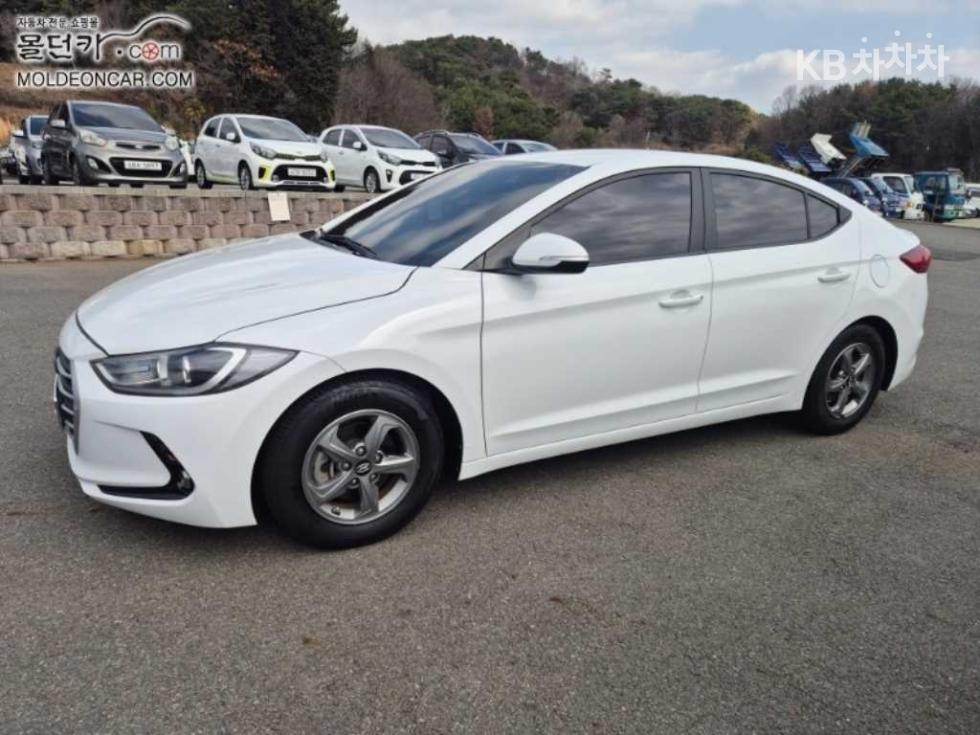 Hyundai Avante — miniaturë 2