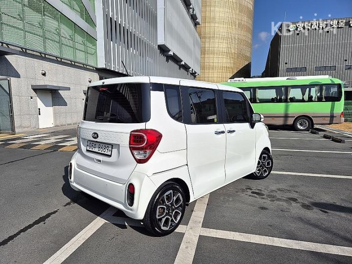 Kia Ray 1.0 LPI Prestige 4