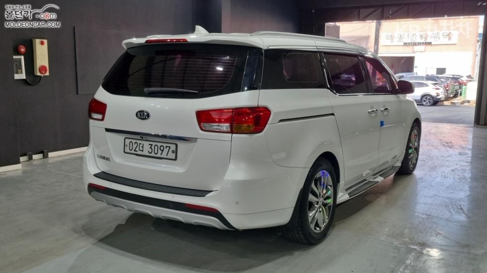 2016 - kia carnival