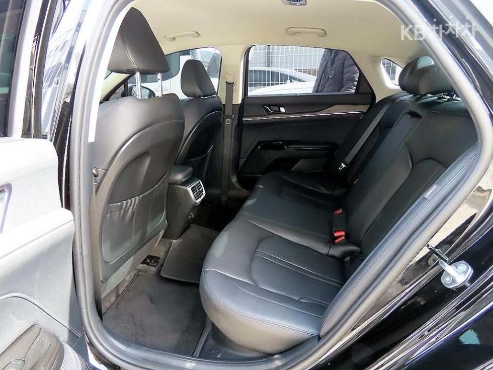 2023 - kia k5