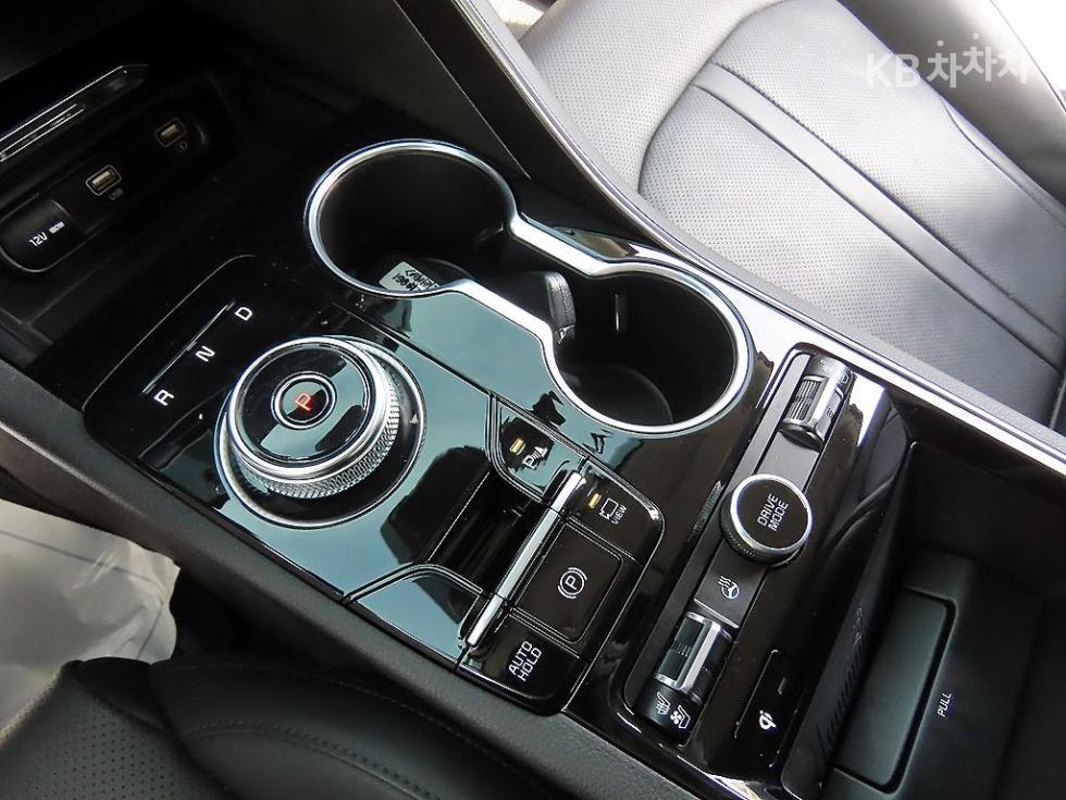2023 - kia k5