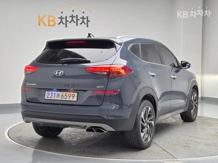 Hyundai Tucson Diesel e-VGT R 1.6 2WD Premium 3