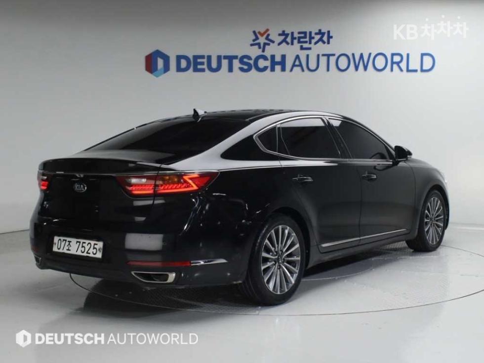 2019 - kia k7