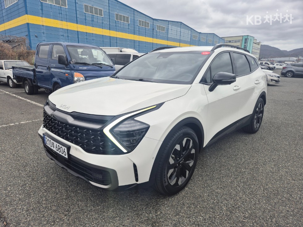 2022 - kia sportage