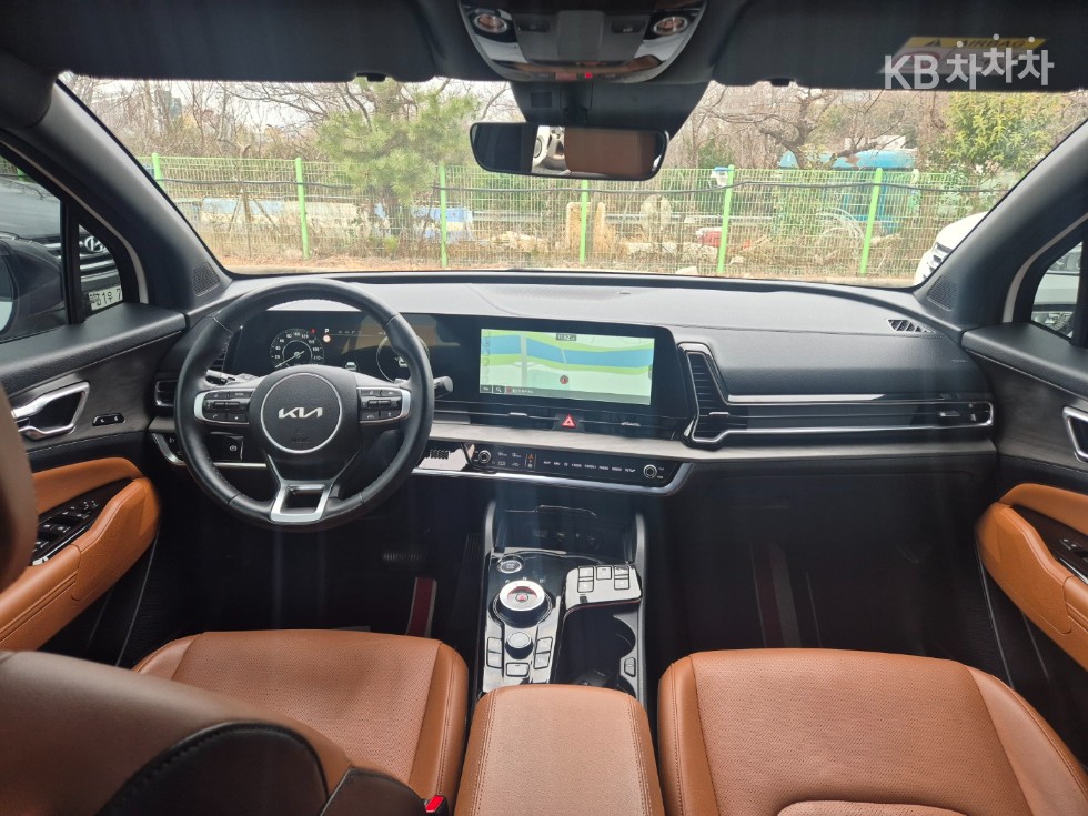 2022 - kia sportage