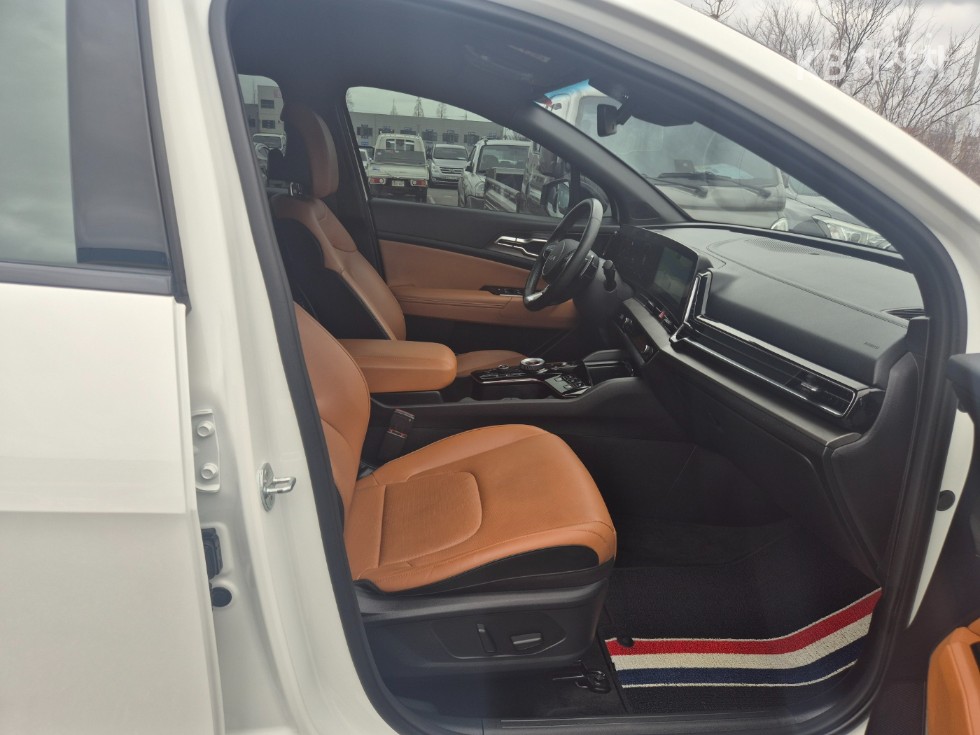 2022 - kia sportage