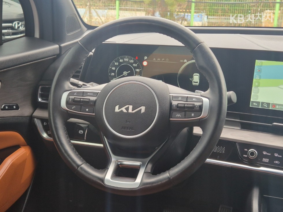 2022 - kia sportage