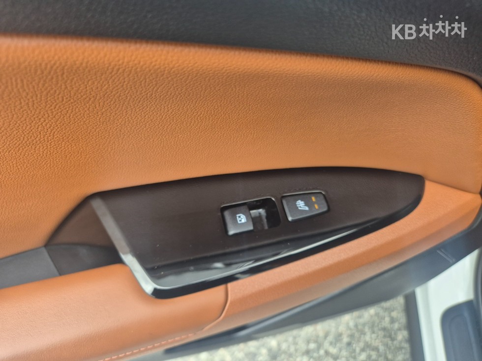 2022 - kia sportage