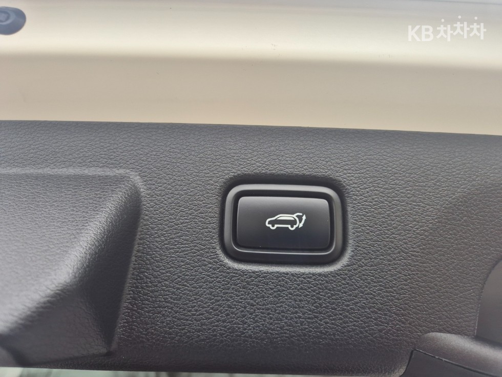 2022 - kia sportage