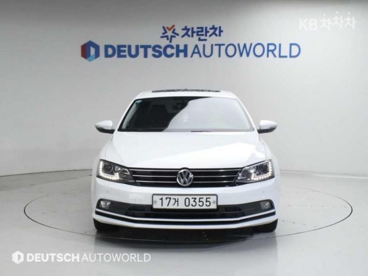Volkswagen Jetta New 2.0 TDI BlueMotion Premium 4