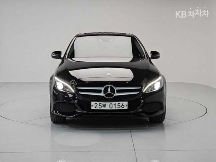 Mercedes-Benz C-Class C200 W205