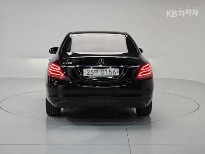 Mercedes-Benz C-Class C200 W205 4