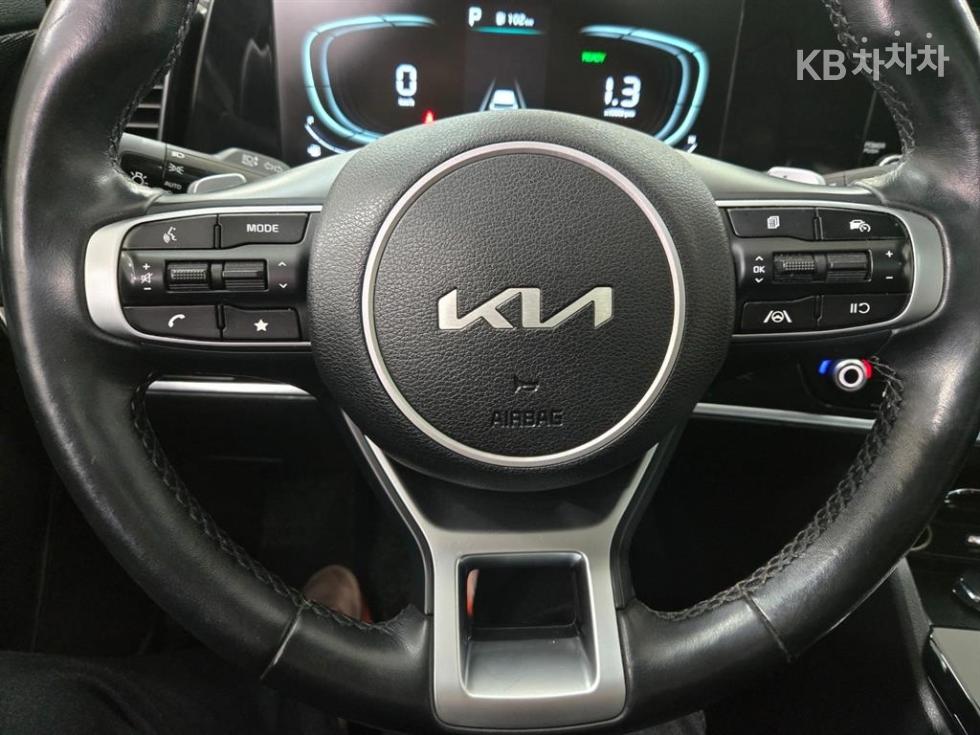 2022 - kia sportage