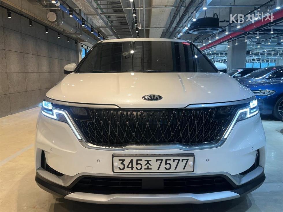 2021 - kia carnival