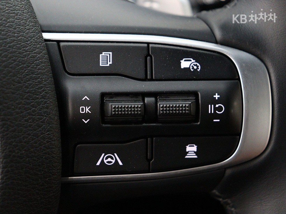 2023 - kia sportage