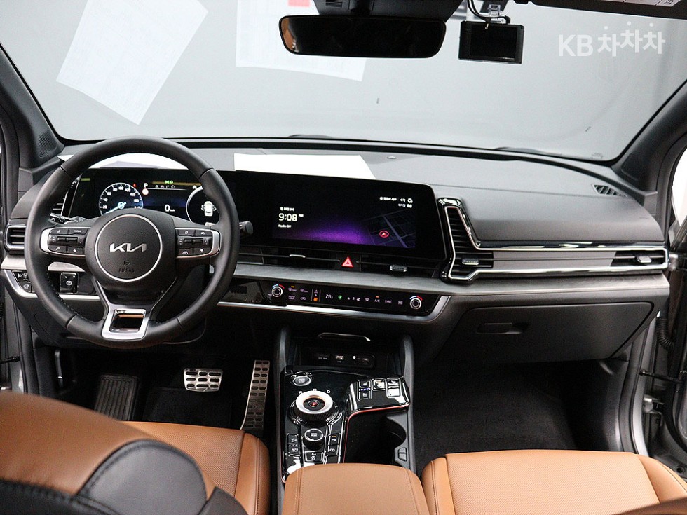 2023 - kia sportage