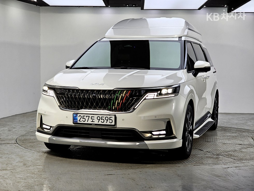 2022 - kia carnival