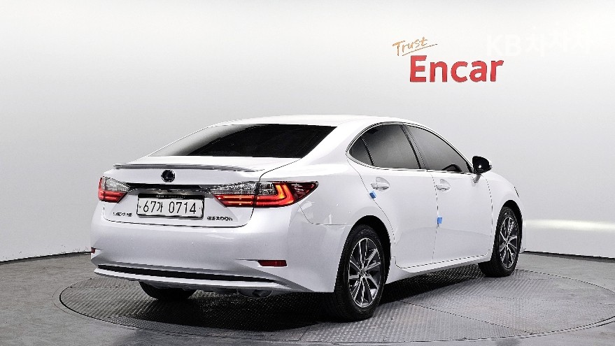 2016 - lexus es