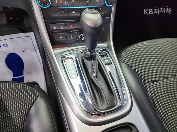 Chevrolet Malibu LPGi 2.0 LS 9