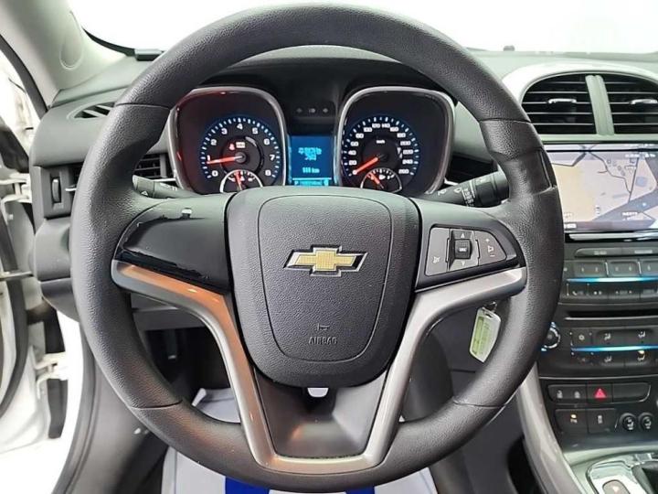 Chevrolet Malibu LPGi 2.0 LS 10