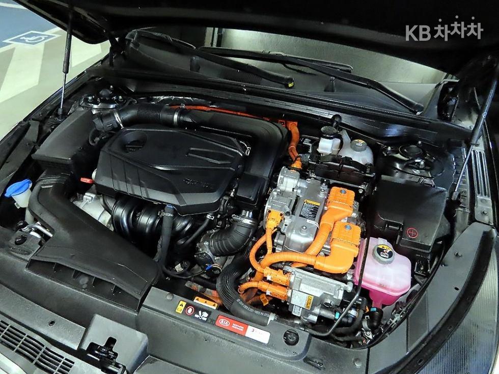 2020 - kia k5