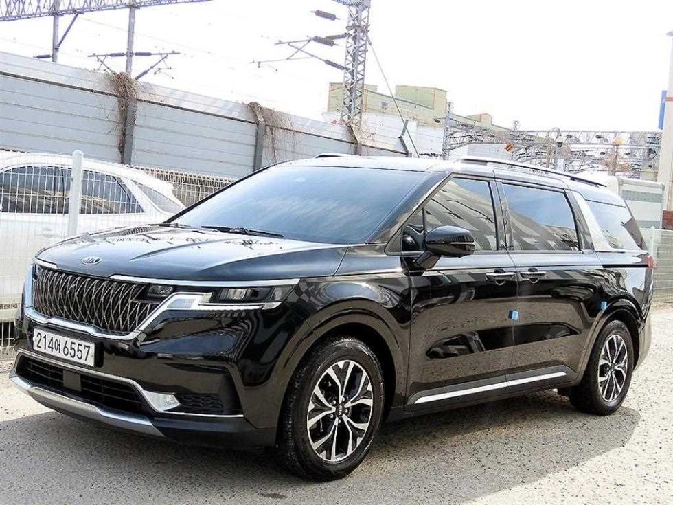 2021 - kia carnival