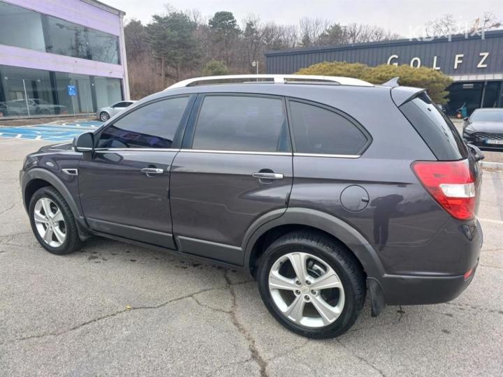 Chevrolet Captiva 2WD LT 10