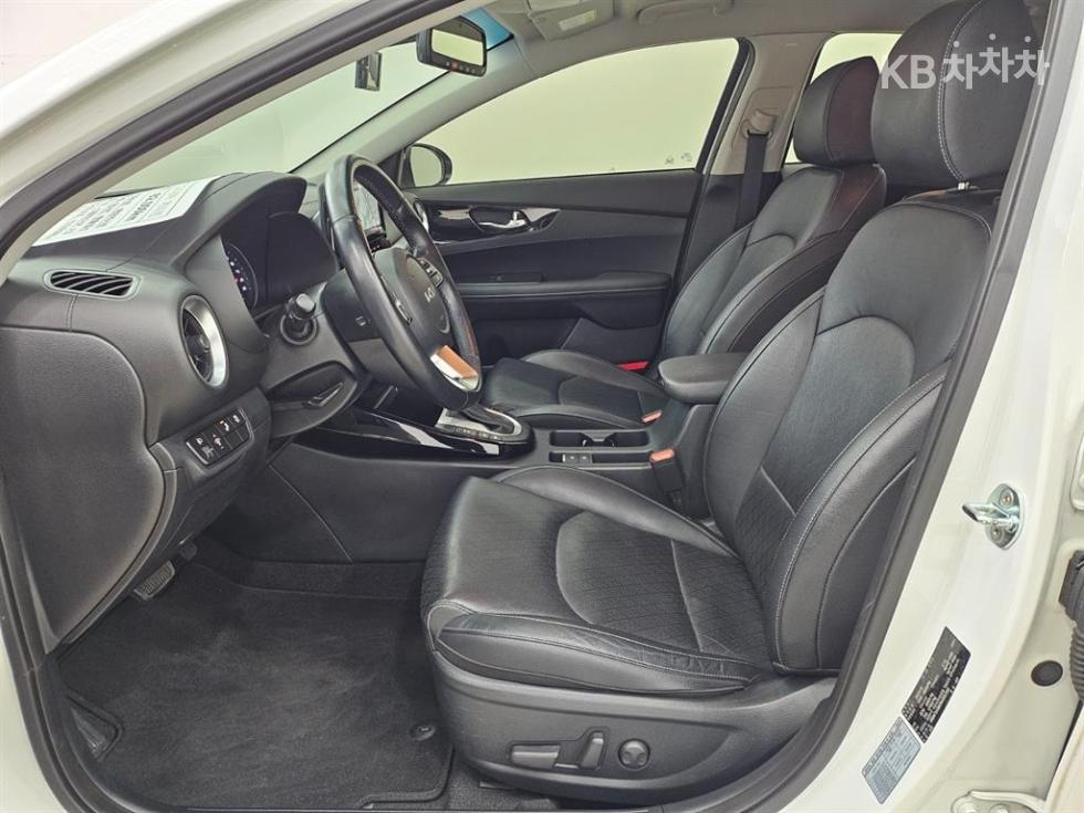 2022 - kia k3