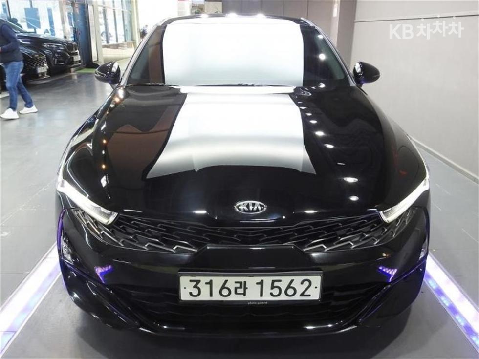 2021 - kia k5