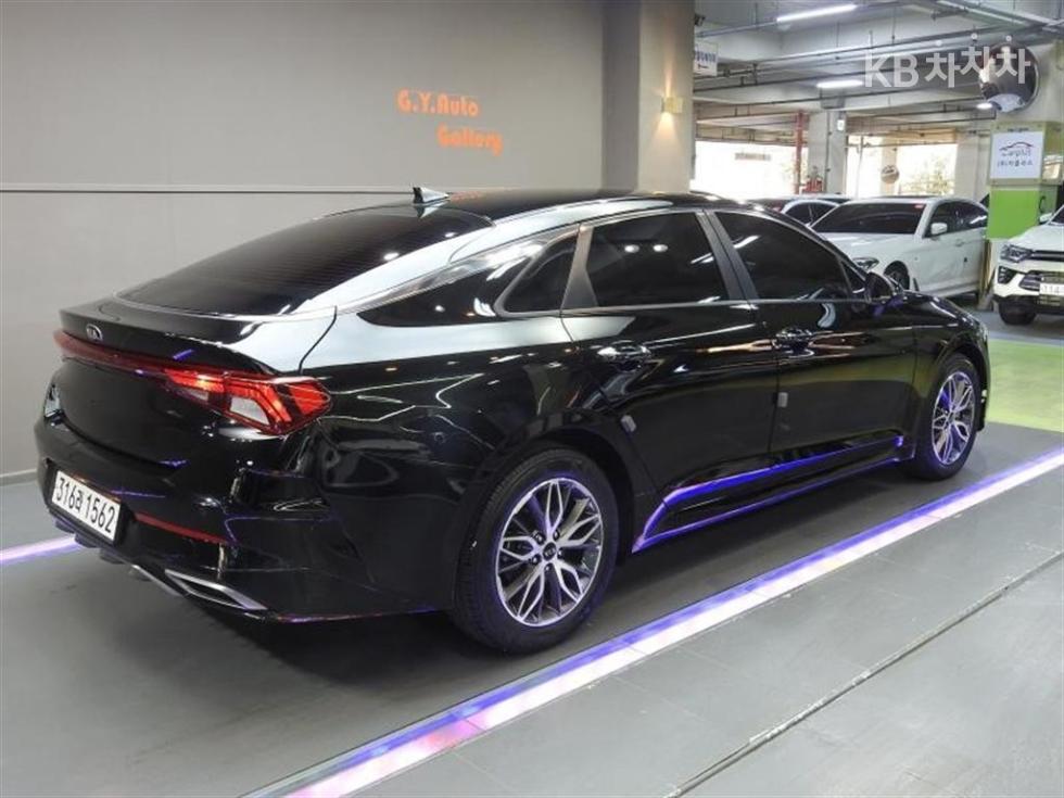 2021 - kia k5