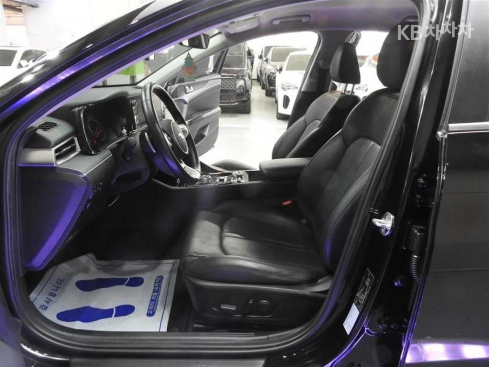 2021 - kia k5