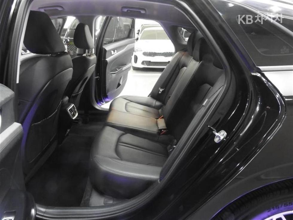 2021 - kia k5