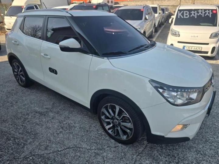 KG Mobility (Ssangyong) Tivoli Gasoline LX Premium Type 10