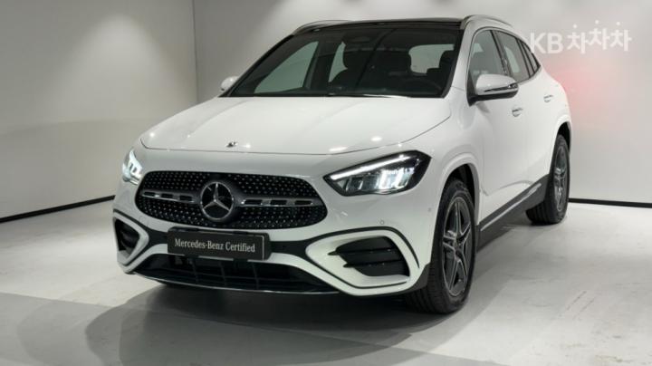 Mercedes-Benz GLA-Class H247 250 4Matic AMG Line 3
