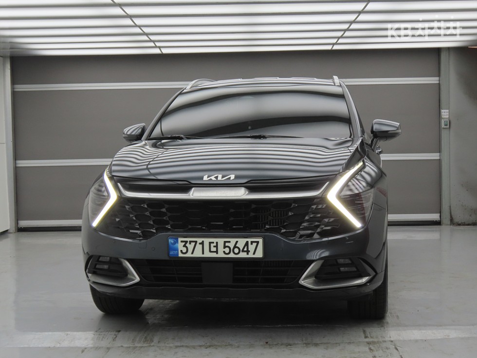 2022 - kia sportage