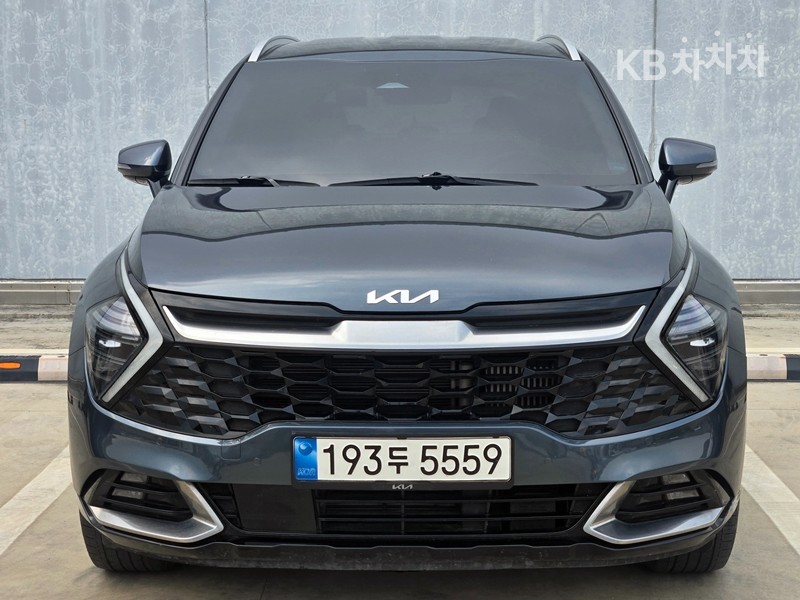 2022 - kia sportage