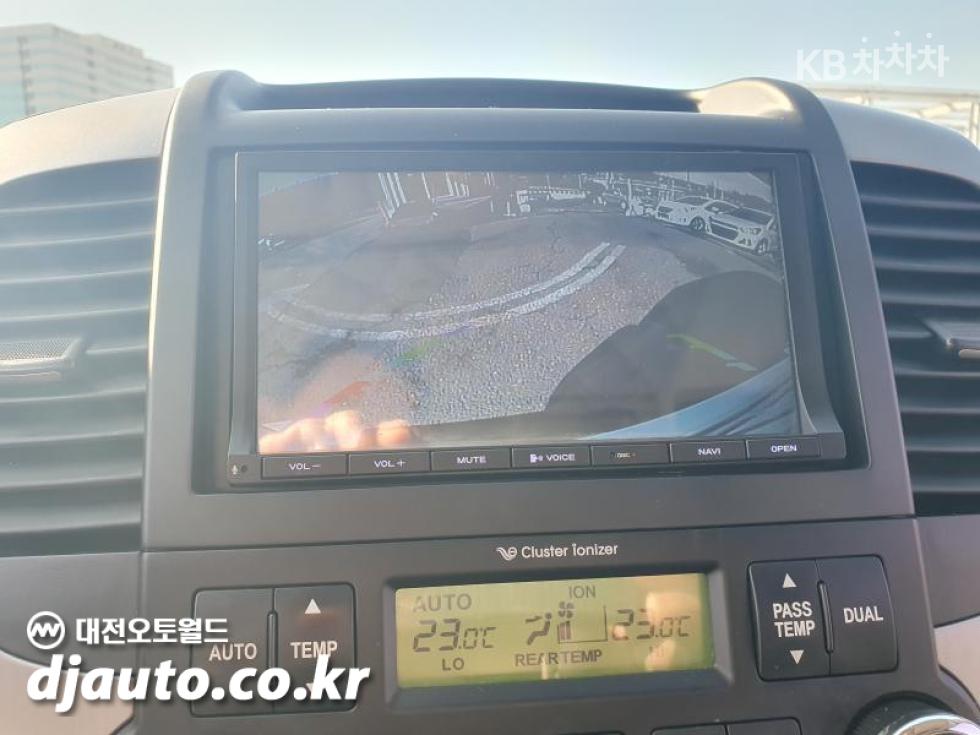 2013 - kia carnival