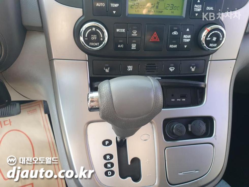 2013 - kia carnival