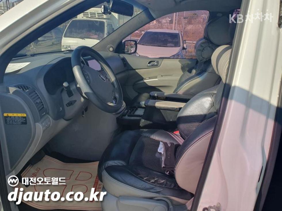 2013 - kia carnival