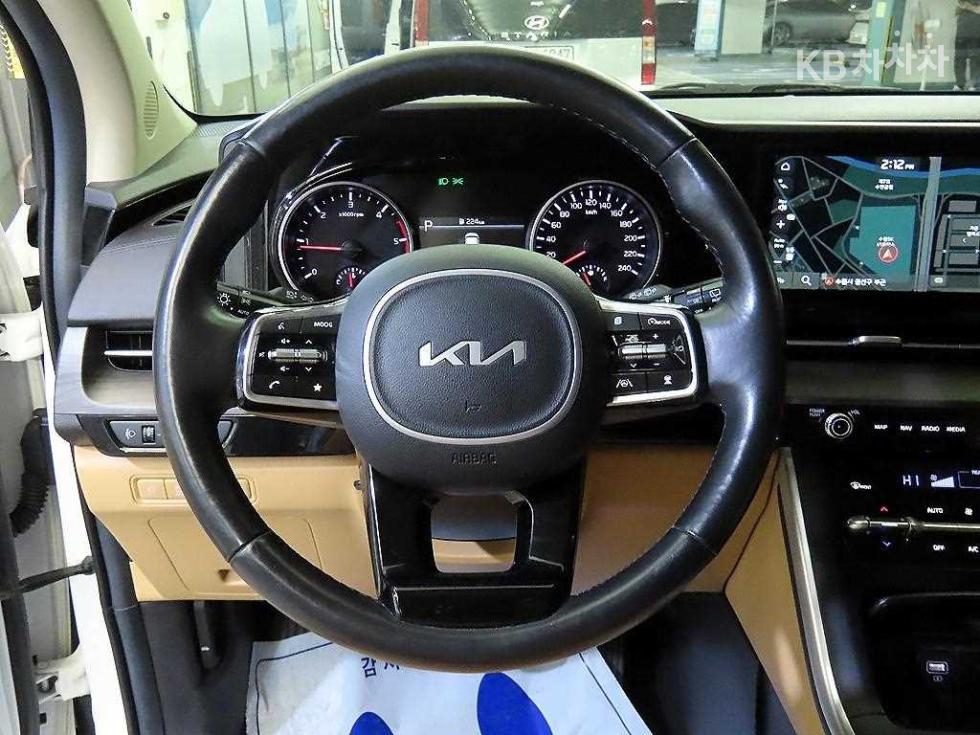 2022 - kia carnival