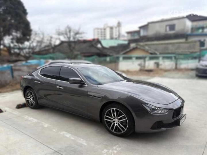 Maserati Ghibli 3.0 Diesel 4