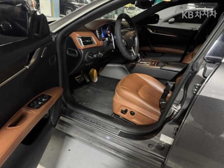 Maserati Ghibli 3.0 Diesel 6