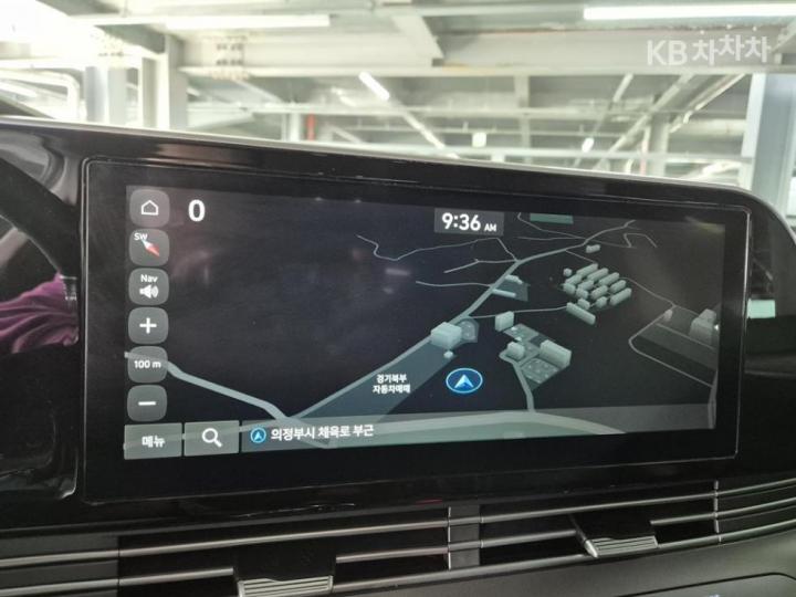 Hyundai Grandeur Hybrid 2.4 Premium 8