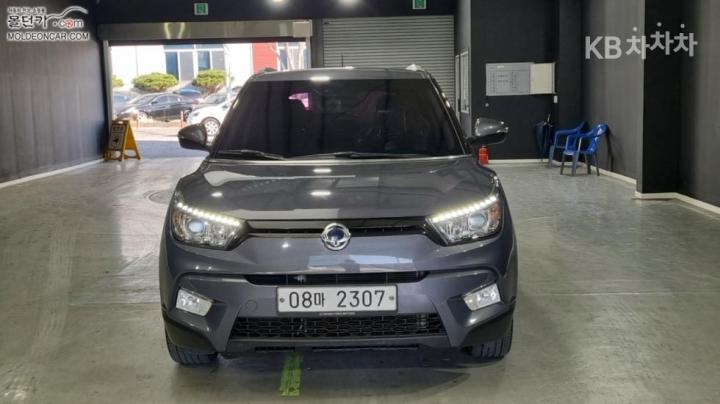 KG Mobility (Ssangyong) Tivoli Gasoline VX 4